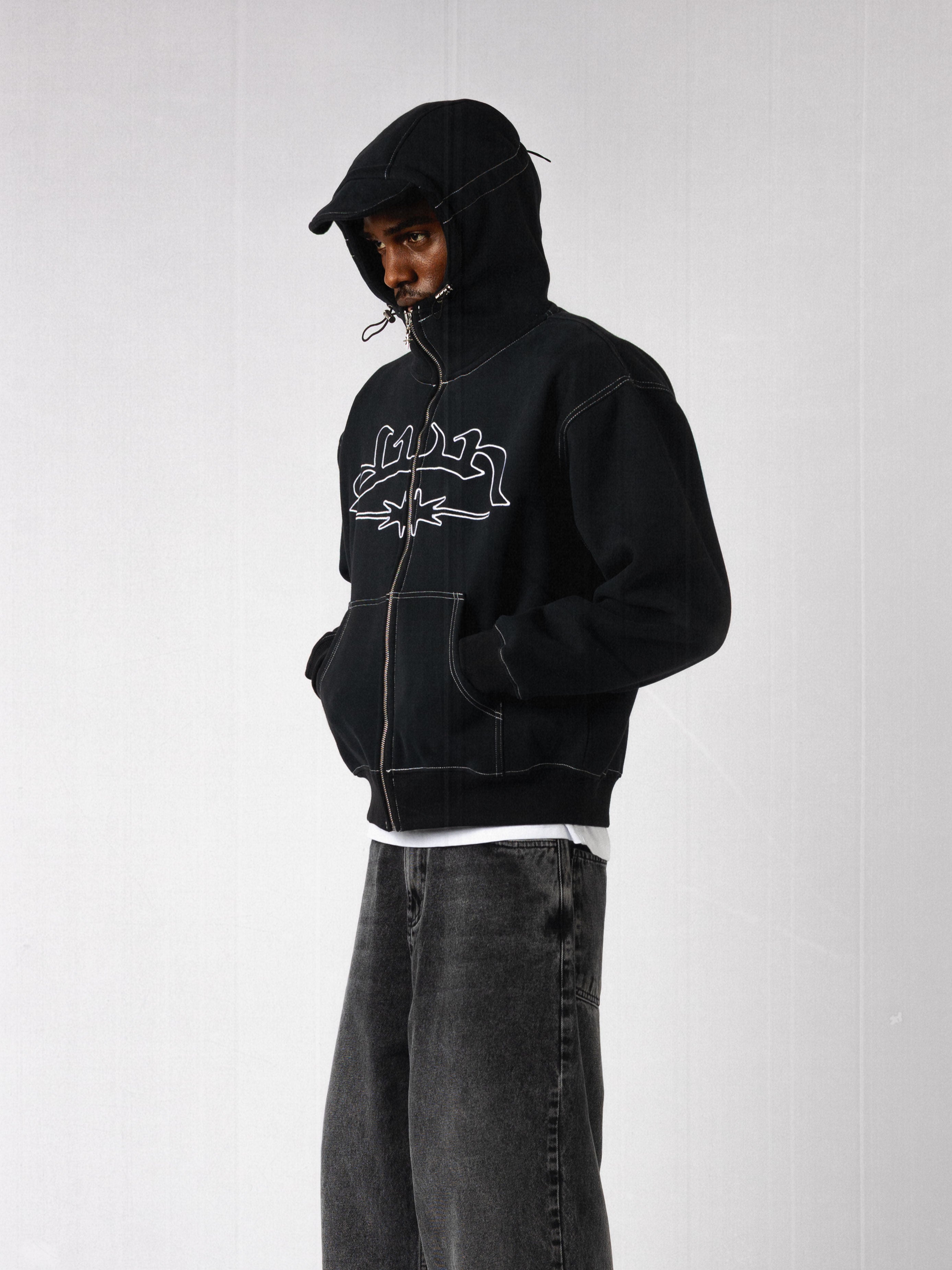 DIVINBYDIVIN | Black Tech Zip