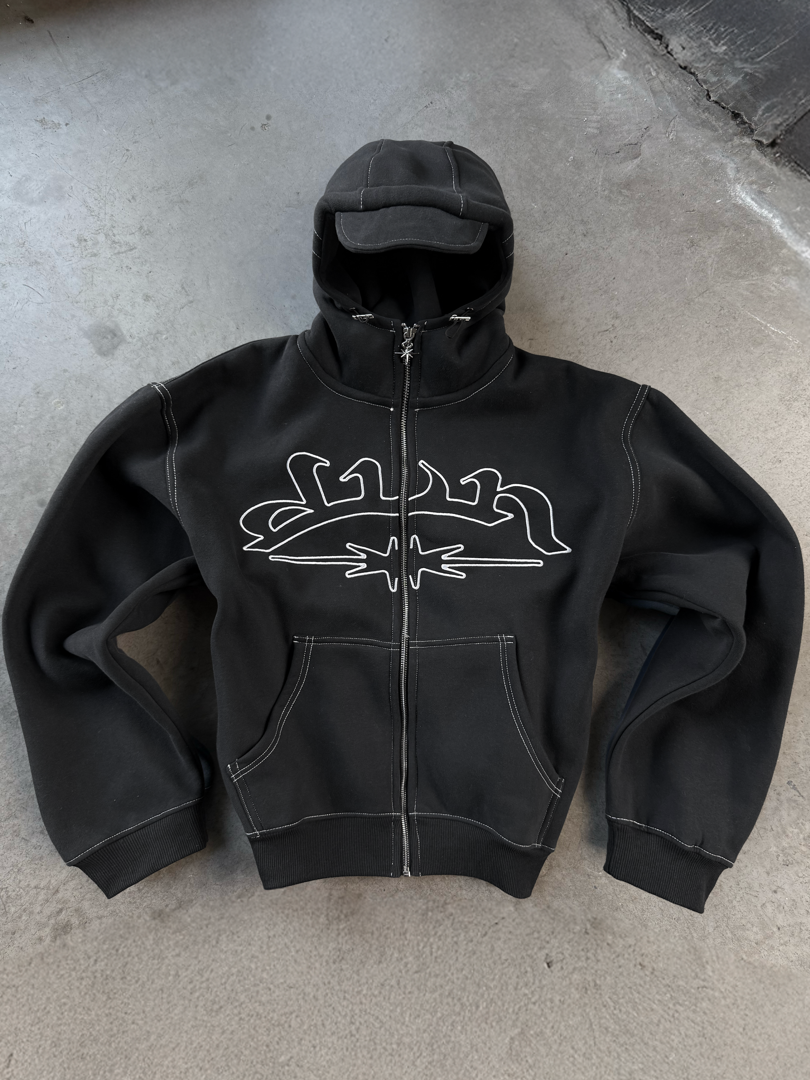 BLACK TECH ZIP