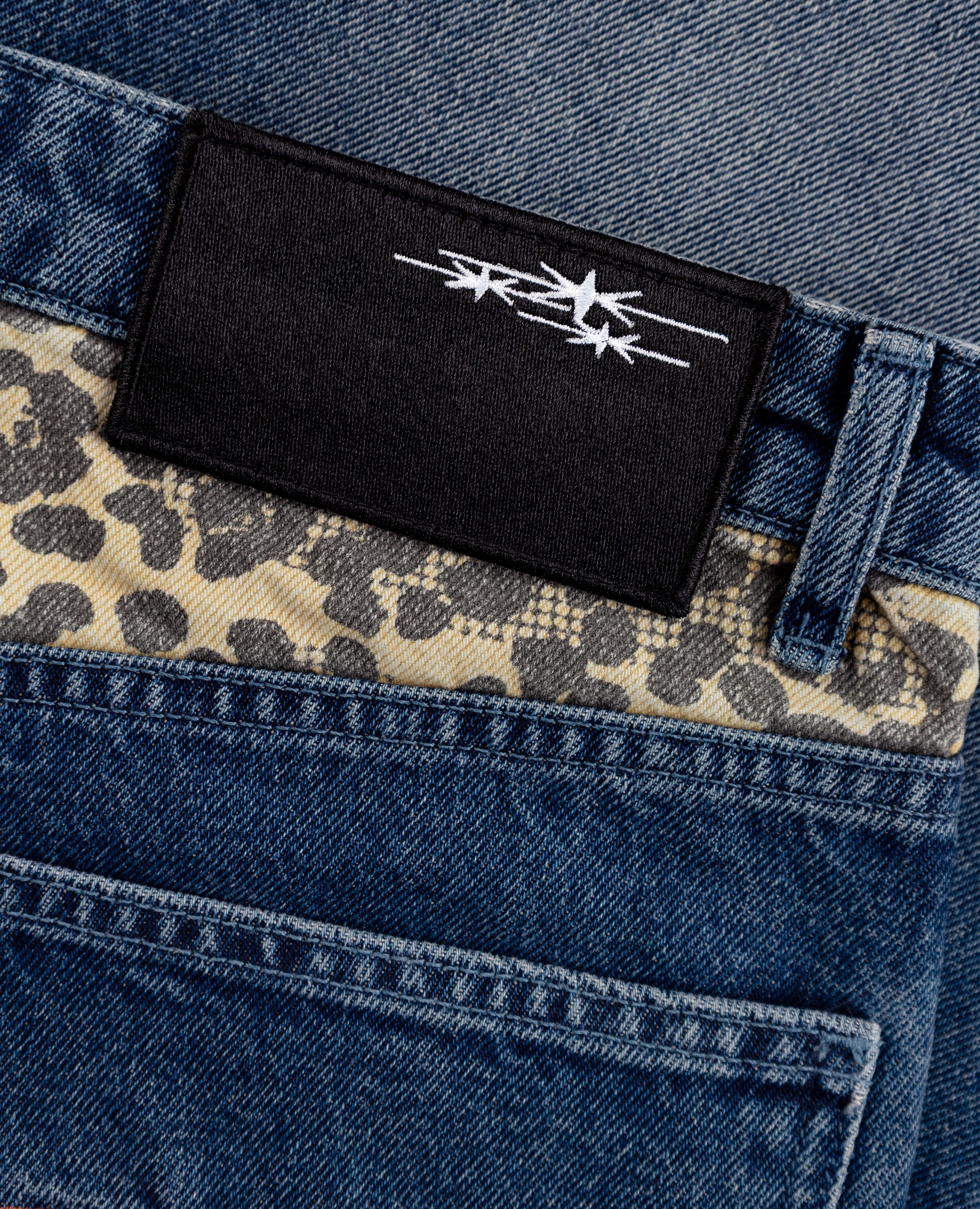 BLUE LEOPARD POCKET DENIM JORT
