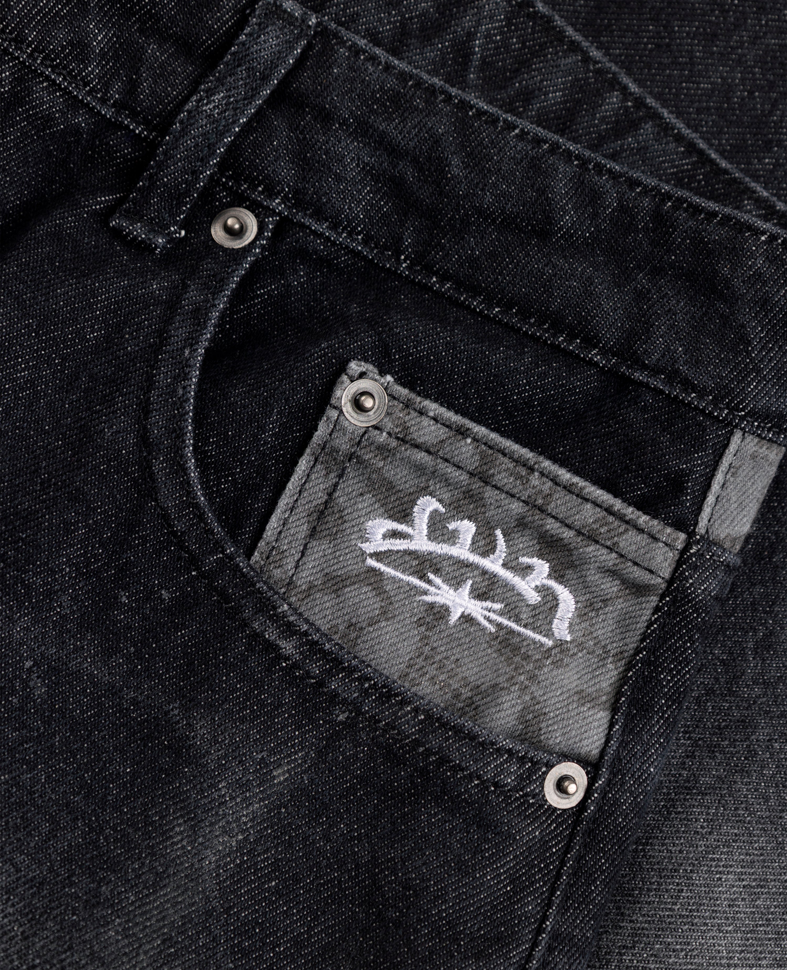 BLACK LEOPARD POCKET DENIM JORT