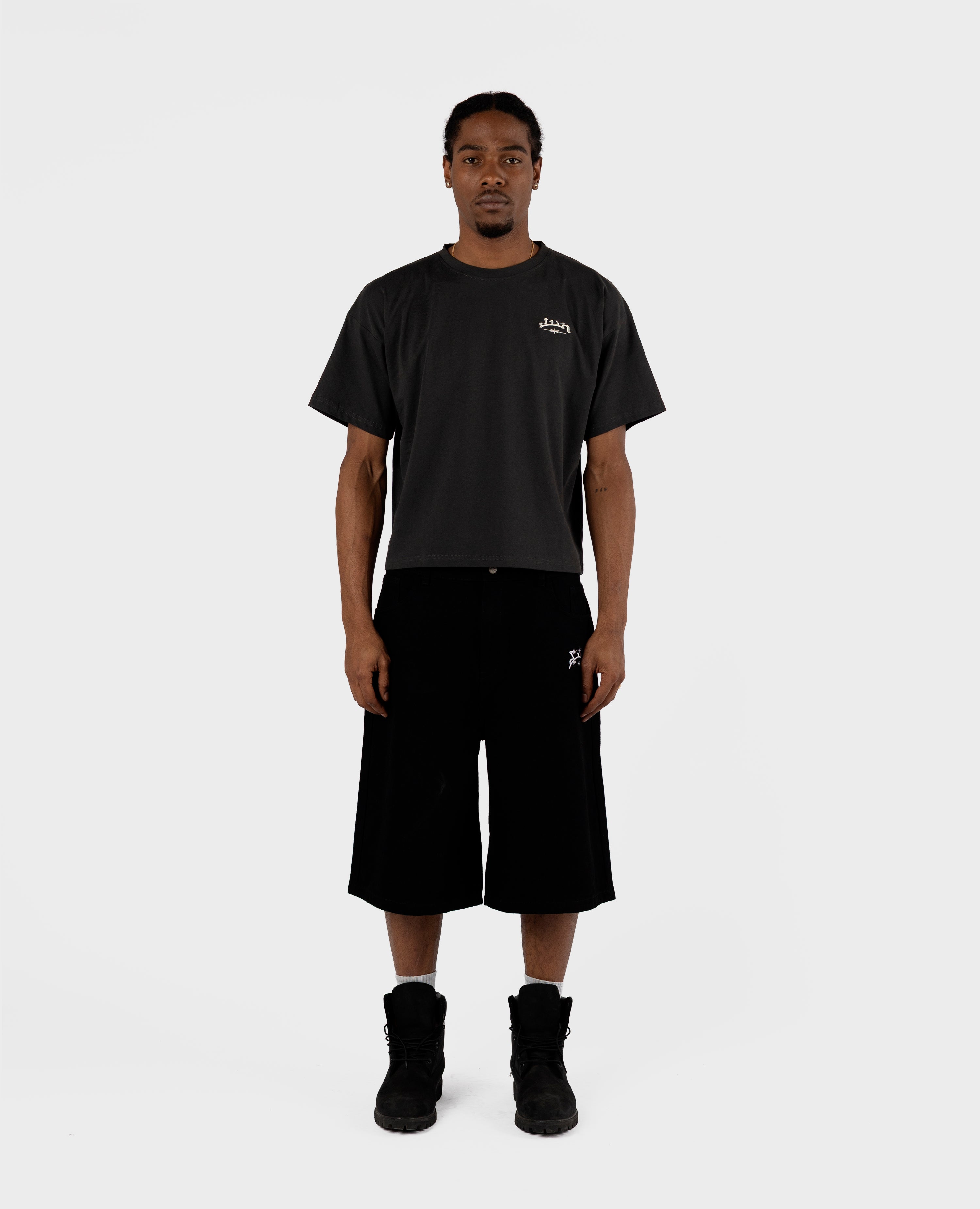 THE SIX STARS T-SHIRT - BLACK