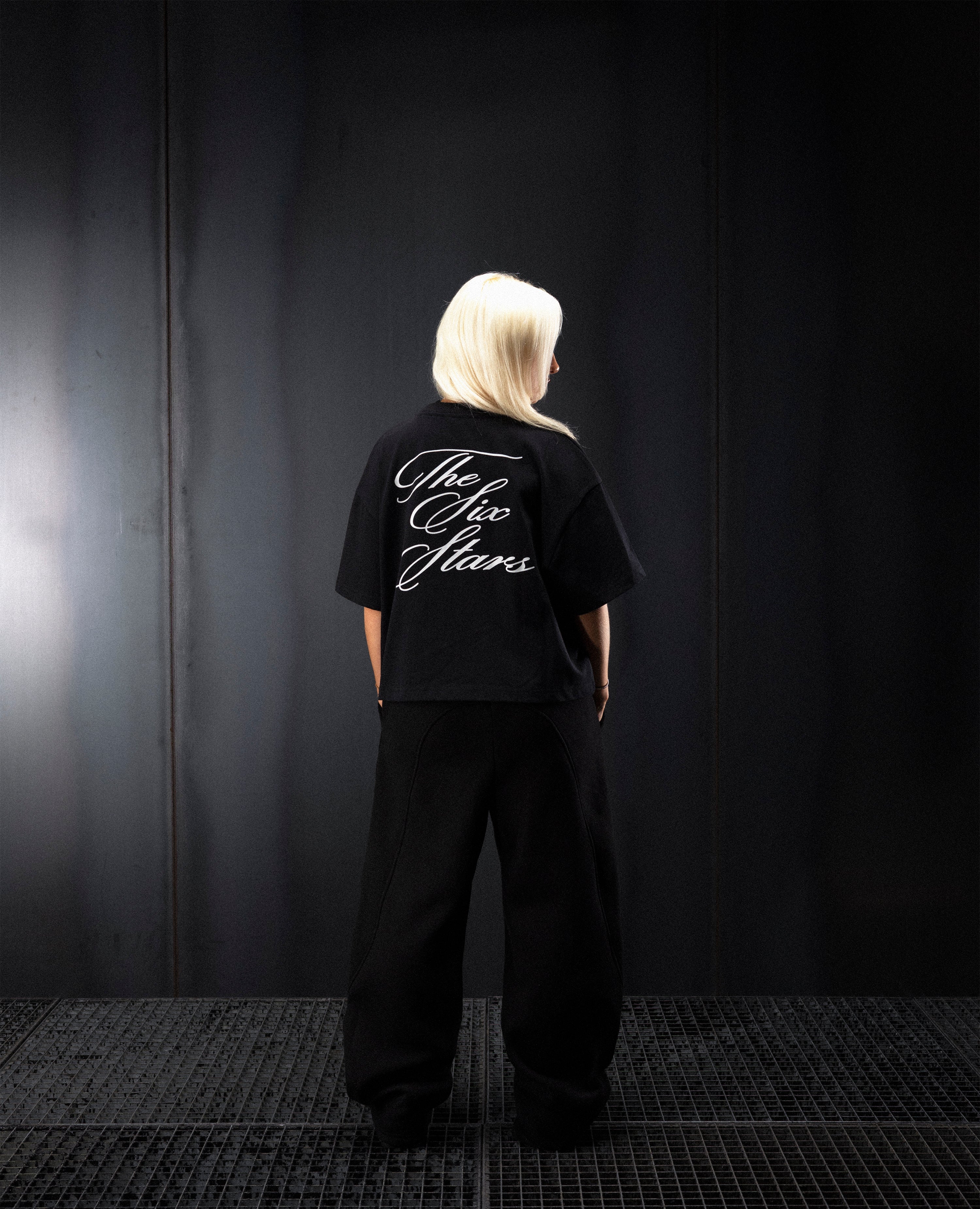WOMENS BLACK CLASSIC T-SHIRT