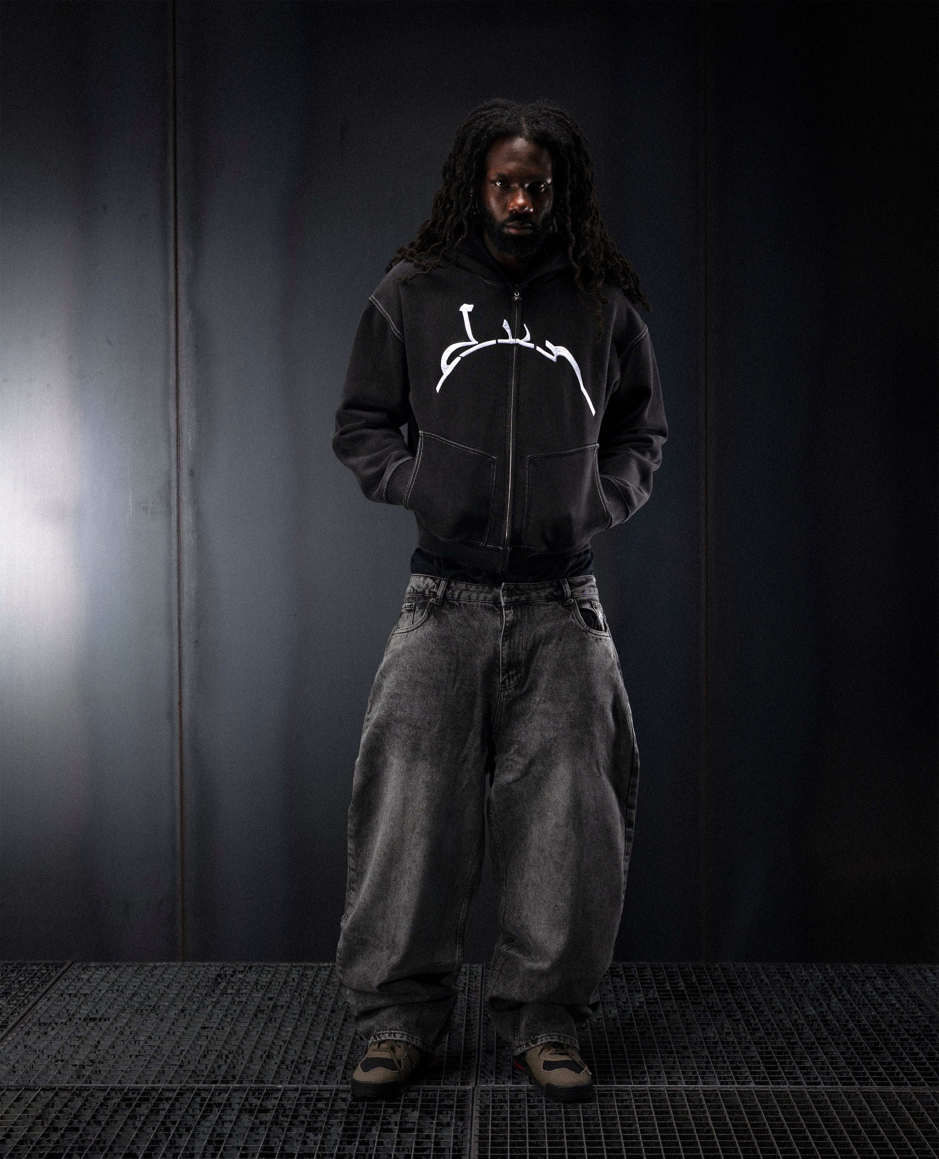DIVINBYDIVIN | Sharp Zip Hoodie - Urban Blade Cut