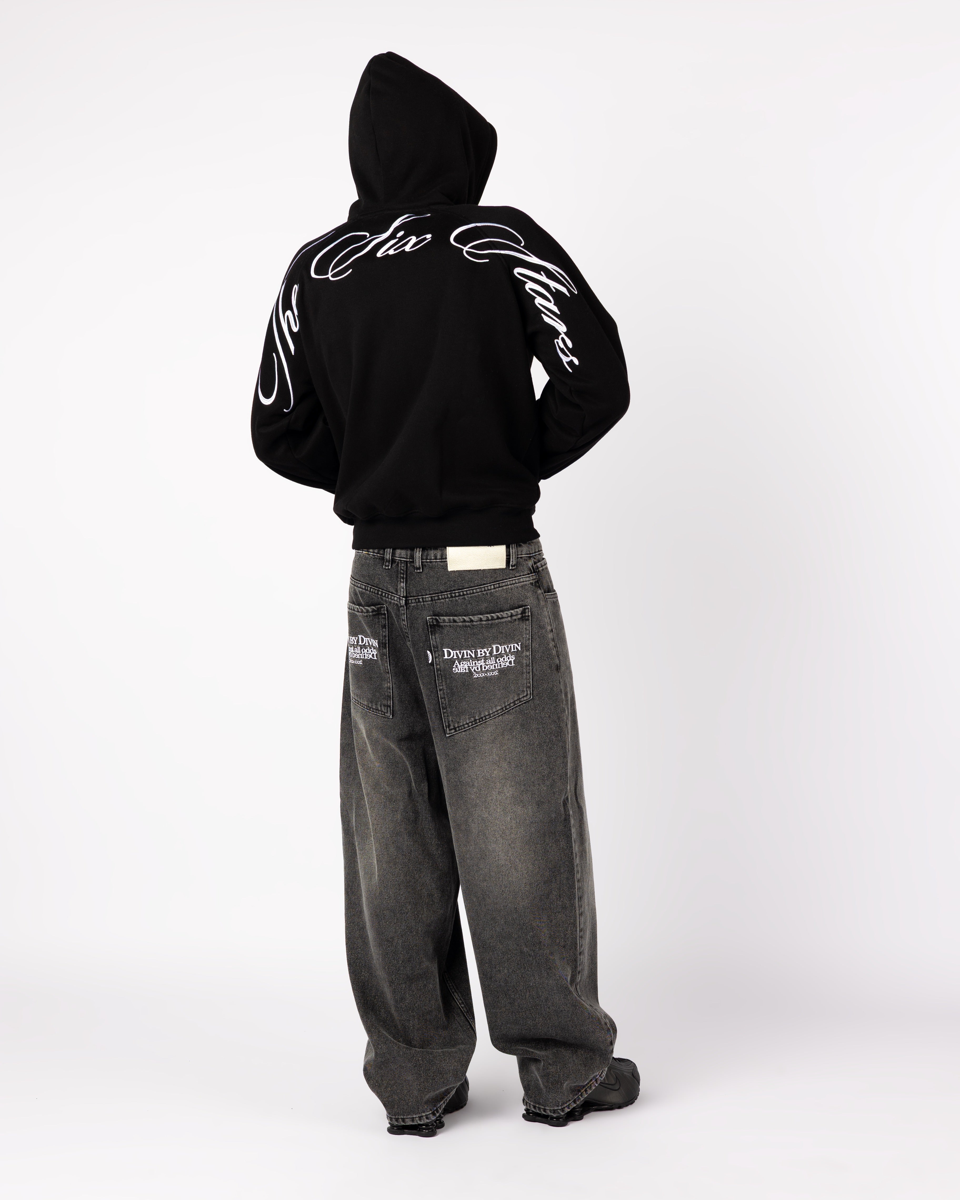 THE SIX STARS ZIP