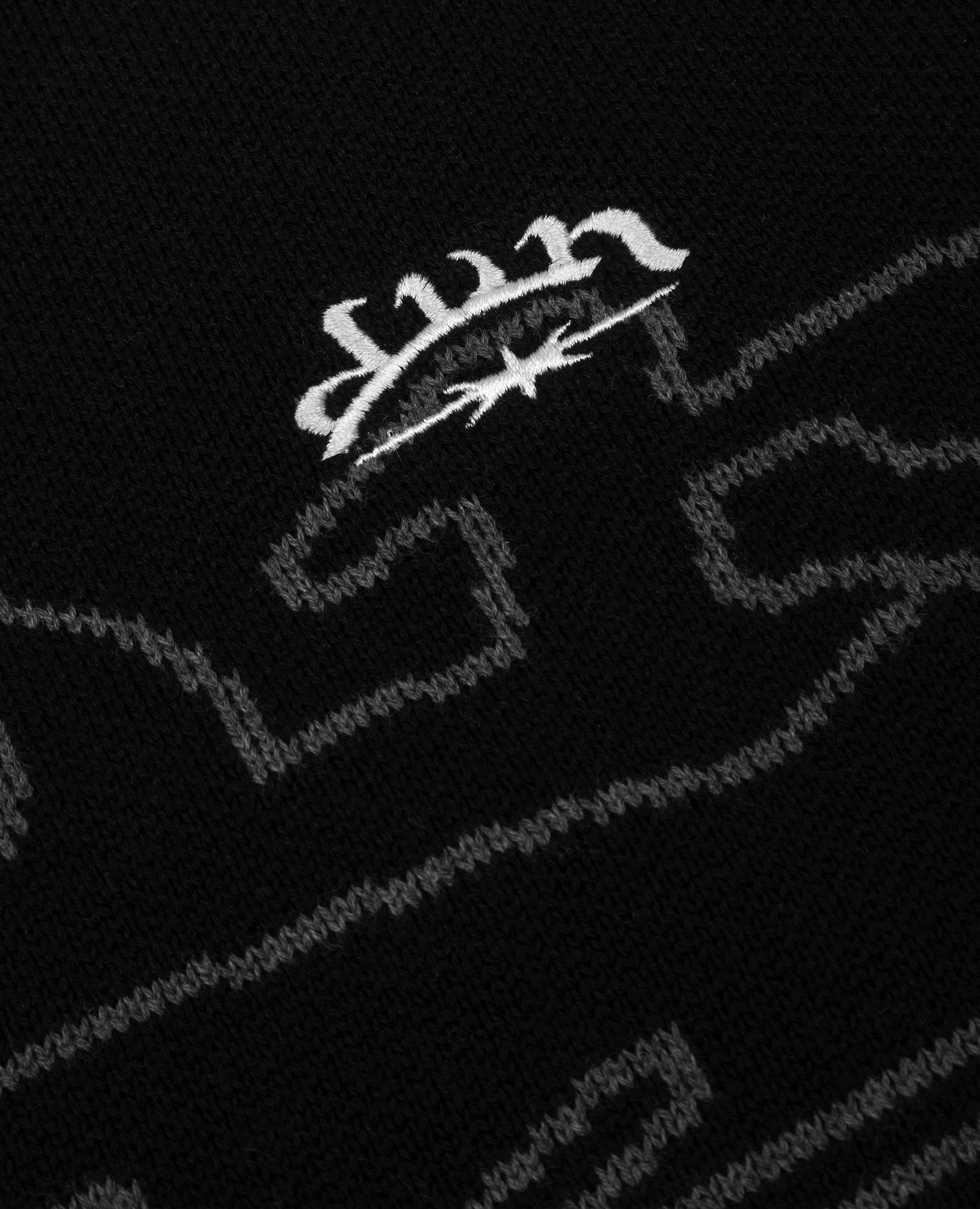 BLACK KNITWEAR