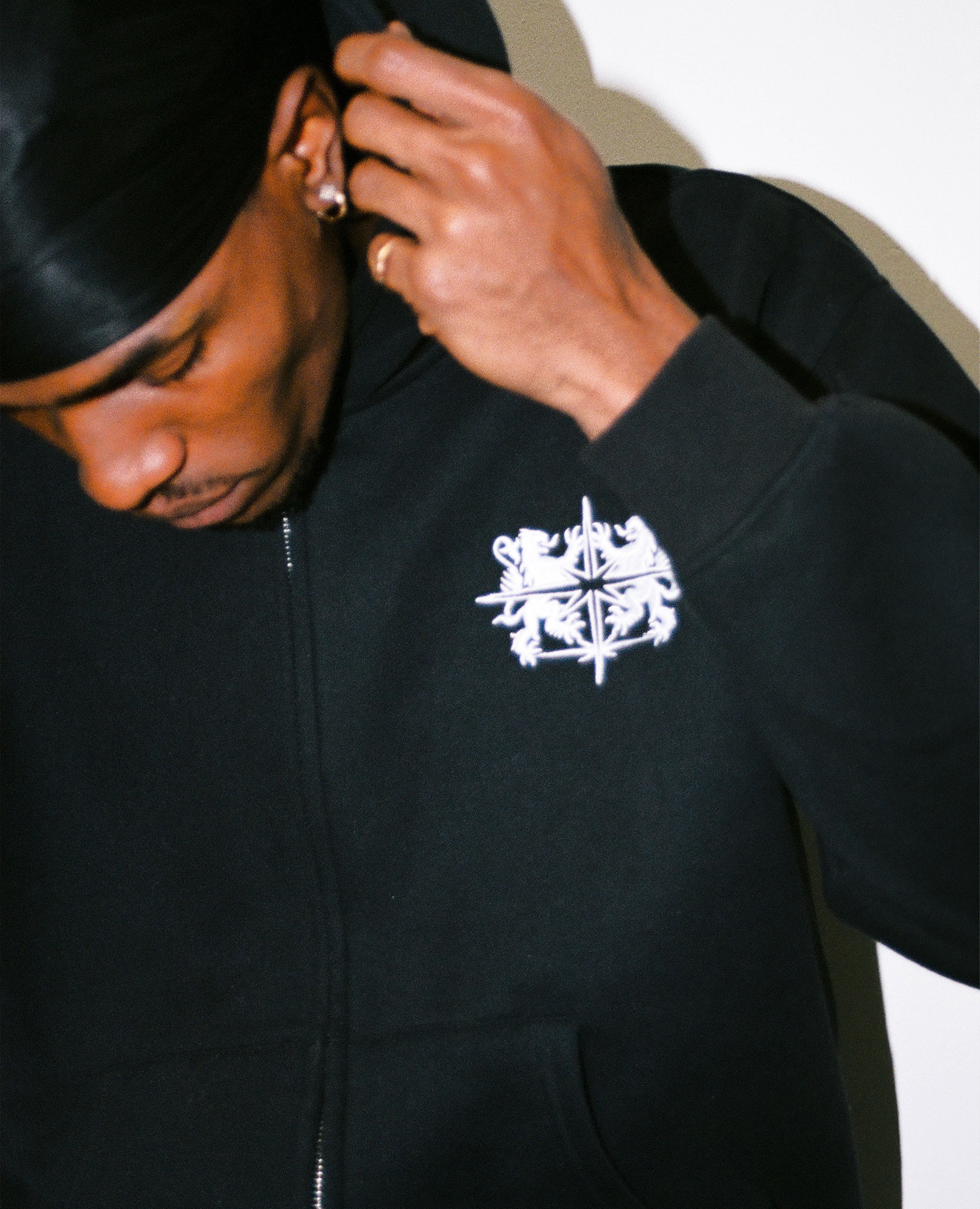 BLACK BLASON SET